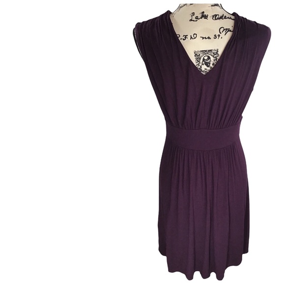 EXPRESS - Twisted V-Neck Midi Sleeveless Dress in Plum Purple - M - Picture 9 of 10
